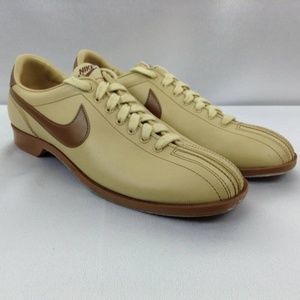 Vintage 1980's NIKE Men's Bowling Shoes Brown 11.5